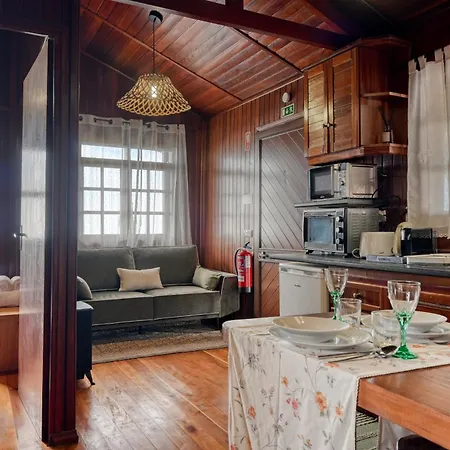 Do Relogio D'agua, A In Madeira Chalet *