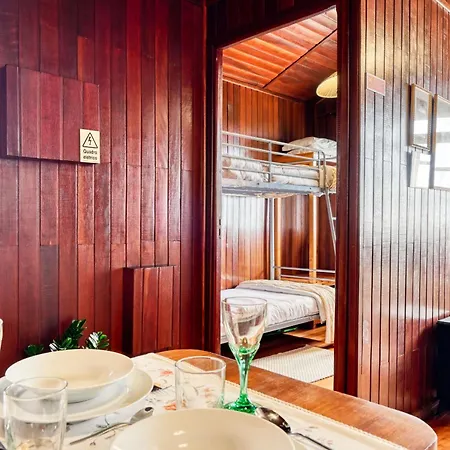 Do Relogio D'agua, A In Madeira Chalet *